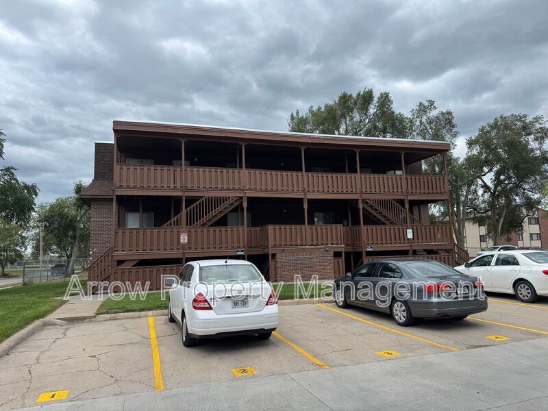 2338 Lynn St in Lincoln, NE - Building Photo