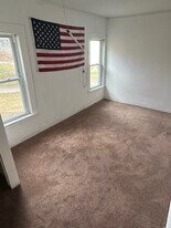 30 Wall St in Coventry, CT - Building Photo