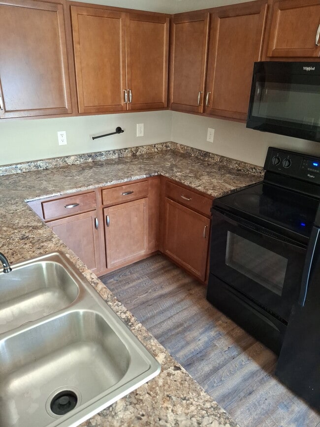 798 Martin St, Unit A in Clarksville, TN - Building Photo - Building Photo