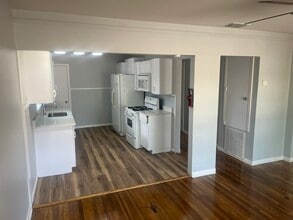 404 Storeywood Dr, Unit 404 Storeywood in San Antonio, TX - Building Photo - Building Photo