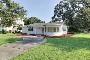 1667 Mizell Ave in Winter Park, FL - Building Photo