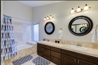 11382 N 109th St in Scottsdale, AZ - Foto de edificio - Building Photo