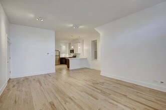 1823 W 17th St in Chicago, IL - Building Photo - Building Photo