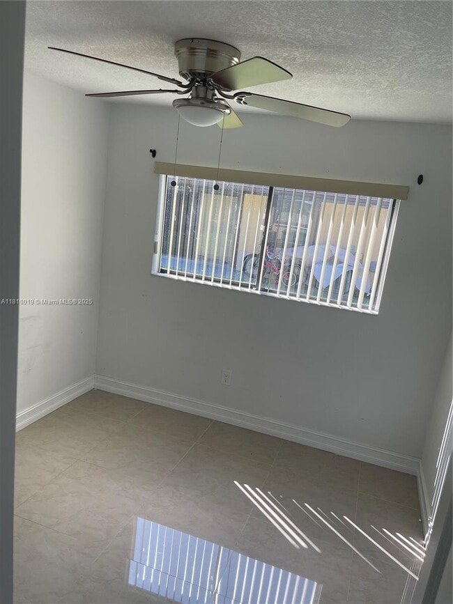 9680 W Elm Ln in Miramar, FL - Building Photo - Building Photo