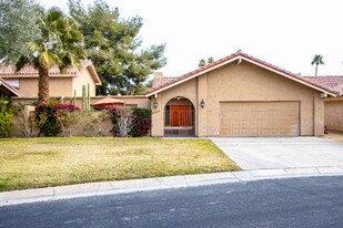 37640 Los Cocos Dr E in Rancho Mirage, CA - Building Photo