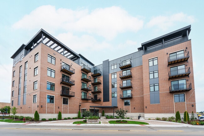 property at 546 Green Bay Rd