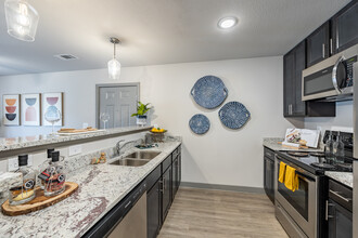 Parc at Opelika in Opelika, AL - Building Photo - Interior Photo