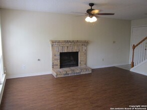 9906-9908 Ardash Ln in San Antonio, TX - Building Photo - Building Photo