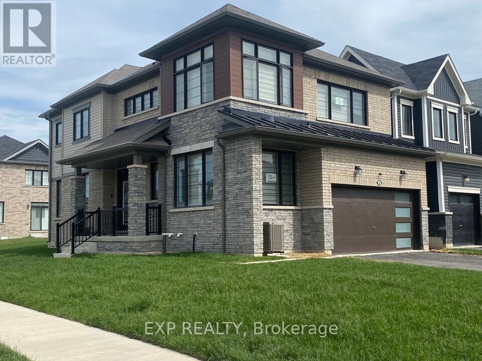 2 Sun Hvn Ln in Thorold, ON - Building Photo