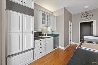 526 Plum St in Syracuse, NY - Building Photo - Building Photo