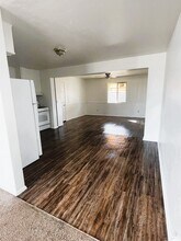 219 W Kinderman Dr in Avondale, AZ - Building Photo - Building Photo