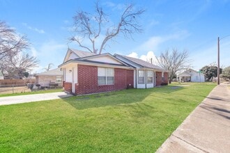 4102 Opal Ave in Dallas, TX - Building Photo - Building Photo