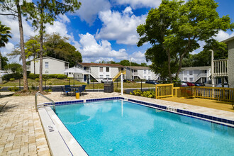 Heritage Cove in Tampa, FL - Building Photo - Building Photo