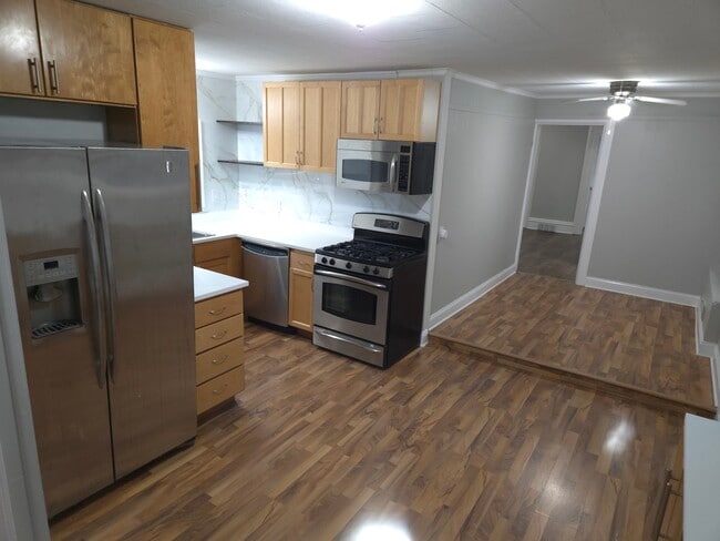 10906 Woodstock St in Huntley, IL - Building Photo - Building Photo