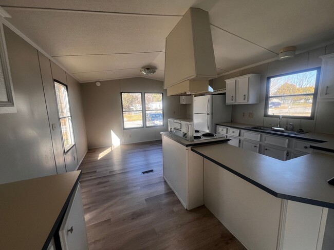 424 Daly St in Piney Green, NC - Building Photo - Building Photo