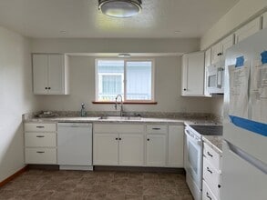 187 F St in Arcata, CA - Building Photo - Building Photo