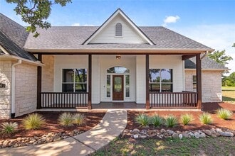 105 Musket Dr in Bastrop, TX - Building Photo - Building Photo