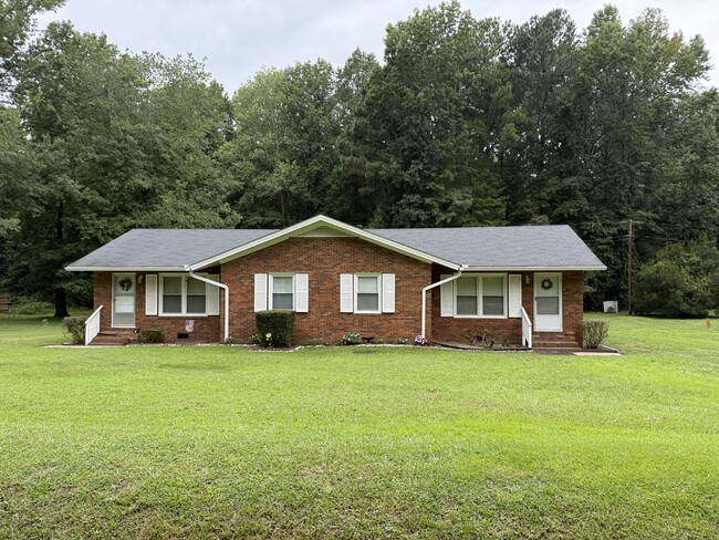 3733 Wakefield Ln, Unit 2 Bedroom Duplex