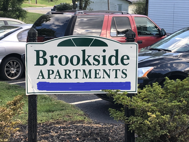 572 Brookside Ct, Unit 572 Brookside Court