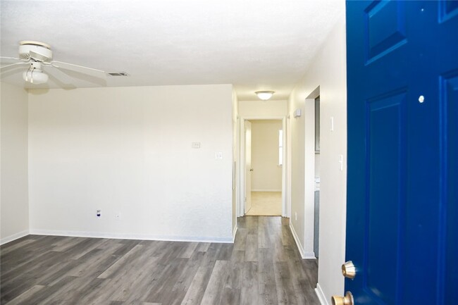 700 Navarro Dr in College Station, TX - Building Photo - Building Photo