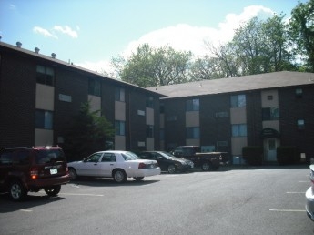 Brookside Apartments in St. Joseph, MO - Building Photo - Building Photo