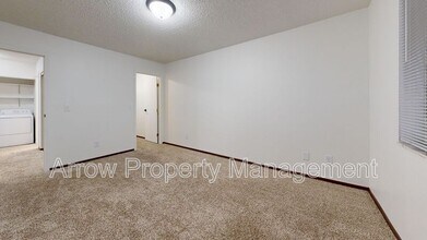 203 E Arbor Ave in Bismarck, ND - Building Photo - Building Photo