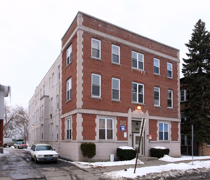 130 W Castle St in Syracuse, NY - Building Photo