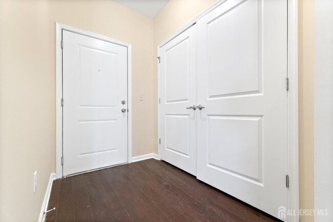 917 Campbell St in South Plainfield, NJ - Building Photo - Building Photo