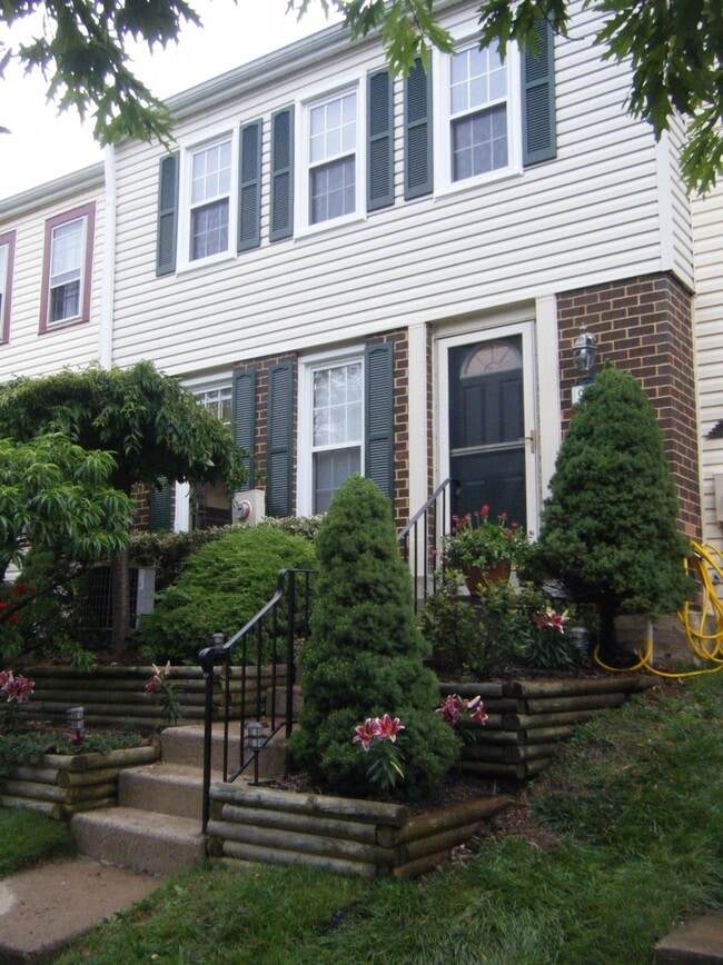 property at 9164 Broken Oak Pl