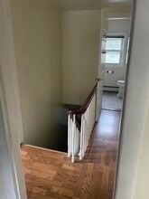 39 Upper Croton Ave, Unit #2 in Ossining, NY - Foto de edificio - Building Photo