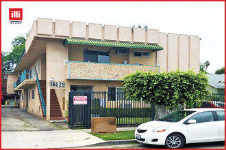 14629 Gilmore St in Van Nuys, CA - Building Photo - Building Photo