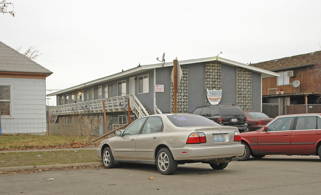 Eastwood Apartments in Yakima, WA - Building Photo - Building Photo