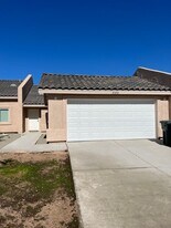 7370 E 38th St in Yuma, AZ - Building Photo