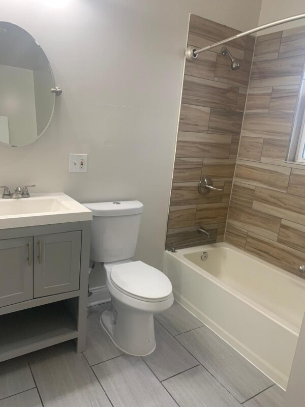 2819 E 76th Pl-Unit -3 in Chicago, IL - Building Photo - Building Photo