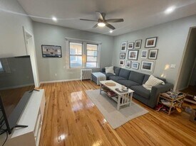 511 Laurelton Blvd in Long Beach, NY - Building Photo