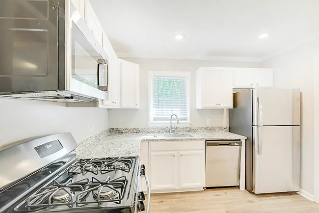 511 Uzzle St in Durham, NC - Building Photo - Building Photo