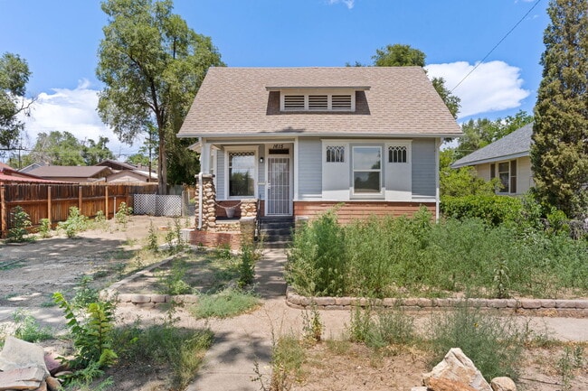 property at 1615 E 9th St