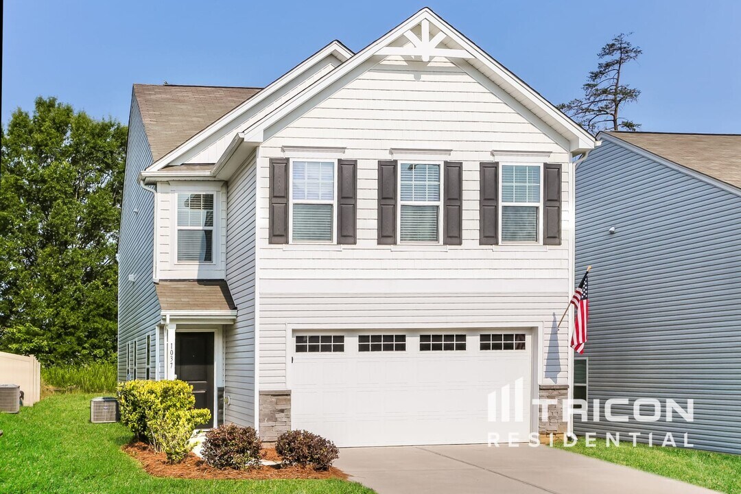 1037 Bitting Hall Cir in Rural Hall, NC - Building Photo