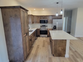 504 Brian St in Ava, MO - Building Photo - Building Photo