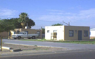Free first month! Welcome to Turney Cottage in Phoenix, AZ - Building Photo