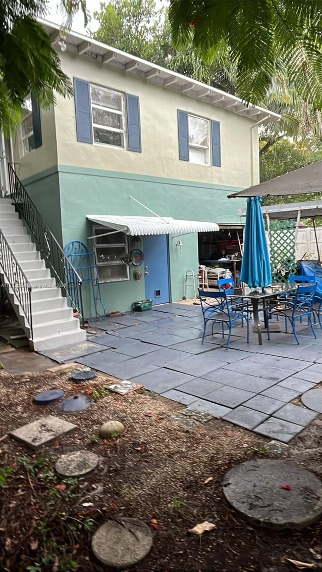 property at 834 SW 11th St
