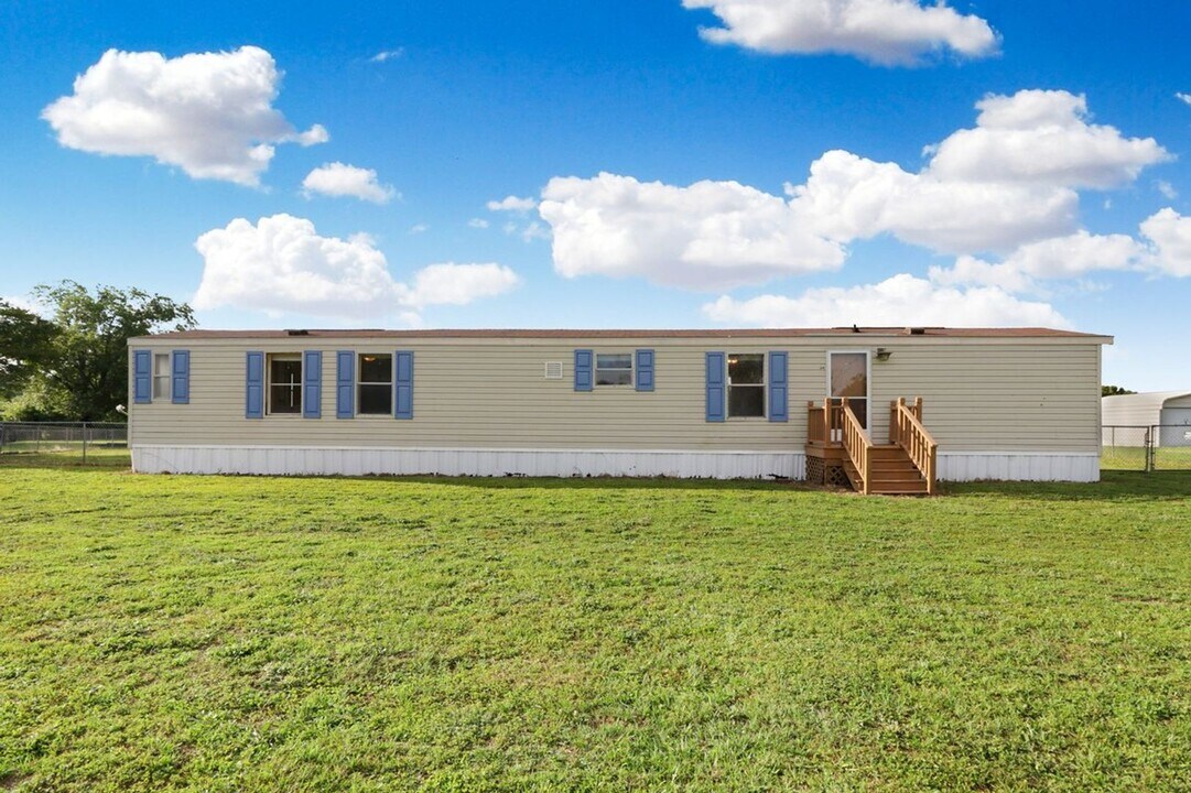105 Stonecutter Pl in Pikeville, NC - Building Photo