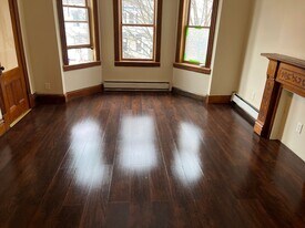 134 5th Ave in Troy, NY - Building Photo