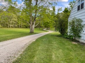 2118 Jewett Rd in Powell, OH - Building Photo - Building Photo