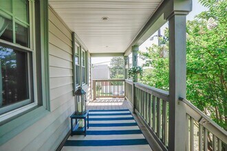 1040 Little Bay Ave in Norfolk, VA - Foto de edificio - Building Photo