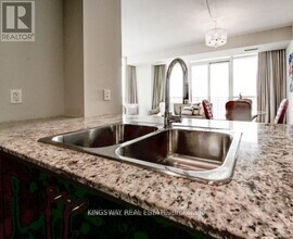 4065 Brickstone Mews in Mississauga, ON - Building Photo - Building Photo