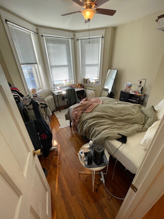 1177 Commonwealth Ave, Unit 11