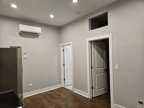 831 S Western Ave in Chicago, IL - Building Photo - Building Photo