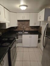 Royal Palace Apartments in Toronto, ON - Building Photo - Building Photo