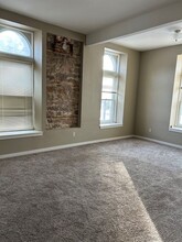 104 N Krohn Pl, Unit #1 in Sioux Falls, SD - Building Photo - Building Photo